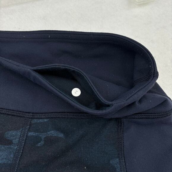 Lululemon Ankle Leggings Size 2 Navy Blue Camouflage Mixed Print Ribbed Hem - Picture 6 of 9